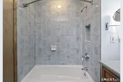 180 White Drive, Hamden, CT 06514 - Photo 31