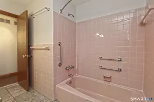 180 White Dr, Hamden, CT 06514 - Photo 19