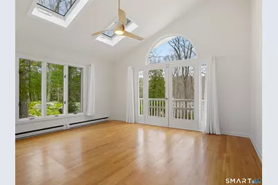 25 Riverbank Drive, Stamford, CT 06903 - Photo 17