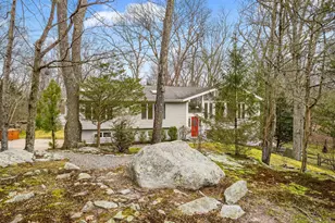 25 Riverbank Dr, Stamford, CT 06903 - Photo 39