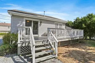 318 Pine Creek Ave, Fairfield, CT 06824 - Photo 13