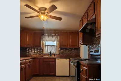 401 Frost Road, Waterbury, CT 06705 - Photo 7