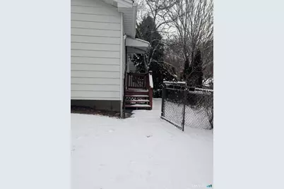 401 Frost Road, Waterbury, CT 06705 - Photo 3