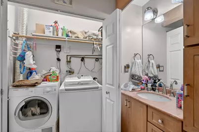 142 West Walk #142, West Haven, CT 06516 - Photo 17