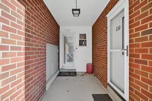 142 W Walk, West Haven, CT 06516 - Photo 3