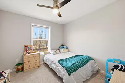 1084 East Lake Road, Montville, CT 06370 - Photo 23