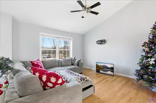 1084 E Lake Rd, Montville, CT 06370 - Photo 15