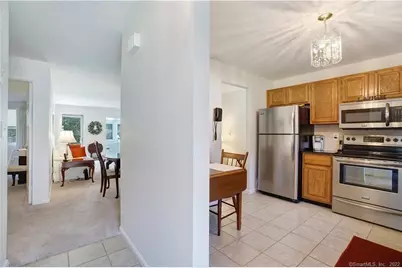 1400 Hartford Turnpike #APT 25, North Haven, CT 06473 - Photo 5