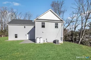 100 Tashua Rd, Trumbull, CT 06611 - Photo 25