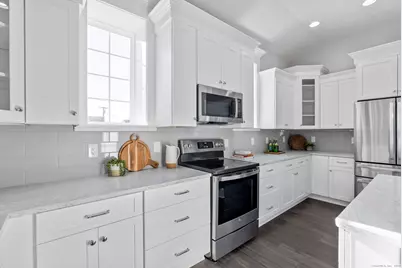 44 Hartford Avenue, Old Lyme, CT 06371 - Photo 13