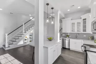 44 Hartford Ave, Old Lyme, CT 06371 - Photo 15