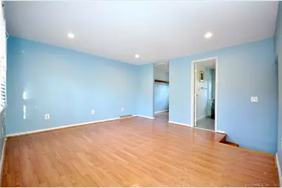 44 Simsbury Manor Drive, Simsbury, CT 06089 - Photo 23