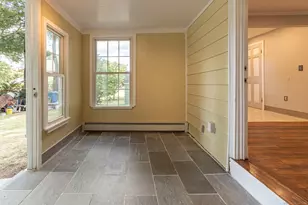 179 Manchester St, Hartford, CT 06112 - Photo 31