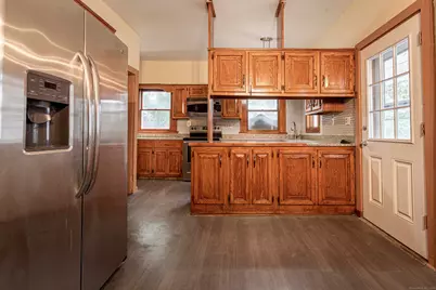 62 Burton Street, Hartford, CT 06112 - Photo 11