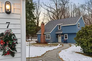 7 Tamarack Ln, Simsbury, CT 06070 - Photo 3