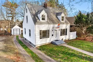 63 Park Rd, Hamden, CT 06517 - Photo 3