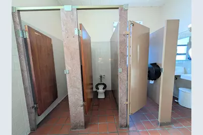 1071 East Main Street, Bridgeport, CT 06608 - Photo 29