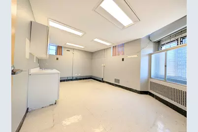 1071 East Main Street, Bridgeport, CT 06608 - Photo 9