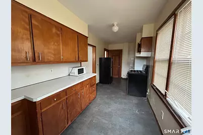 126 Tremont Street, Ansonia, CT 06401 - Photo 9