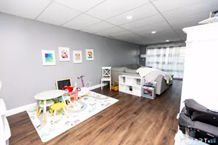 217 Monticello Dr, Branford, CT 06405 - Photo 27