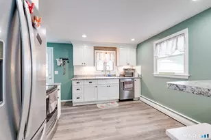 15 Robbin Rd, Enfield, CT 06082 - Photo 7