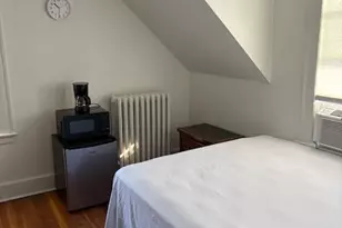 68 Adelaide Ave, Waterbury, CT 06708 - Photo 3