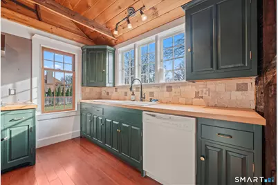 340 Lincoln Street, New Britain, CT 06052 - Photo 7