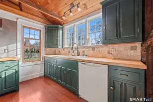 340 Lincoln St, New Britain, CT 06052 - Photo 7