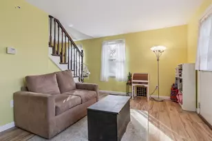 62 Hahn Rd, Guilford, CT 06437 - Photo 5