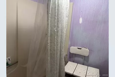 19 Clover Court, New London, CT 06320 - Photo 7