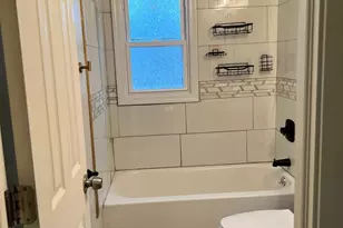 34 Norman St, Manchester, CT 06040 - Photo 7