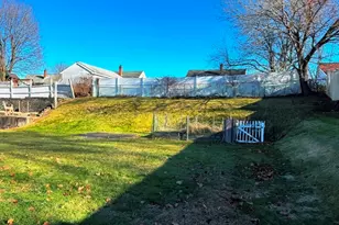 186 Chestnut Hill Ave, Waterbury, CT 06704 - Photo 23
