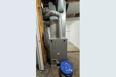 191 Deforest Avenue, Bridgeport, CT 06607 - Photo 21