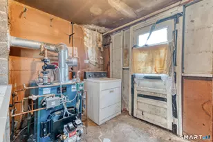 43 Taylor St, East Hartford, CT 06118 - Photo 29