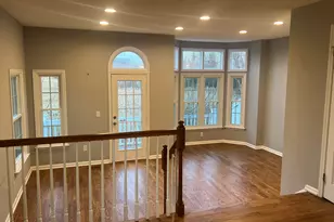 924 Quinnipiac Ave, New Haven, CT 06513 - Photo 3