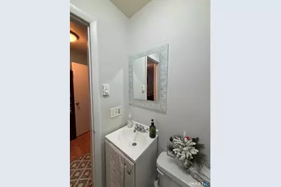 6 Irving Place, Danbury, CT 06810 - Photo 11