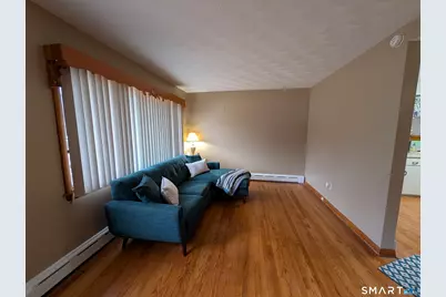 90 Hunthill Road, Waterbury, CT 06705 - Photo 5