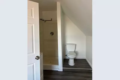 464 Wilmot Avenue, Bridgeport, CT 06607 - Photo 11