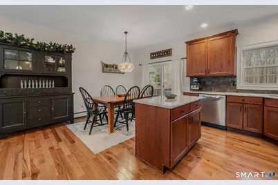 995 Old Colchester Road, Montville, CT 06370 - Photo 17