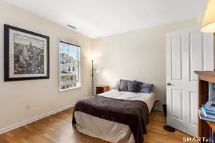 17 Dolsen Pl, Stamford, CT 06901 - Photo 9