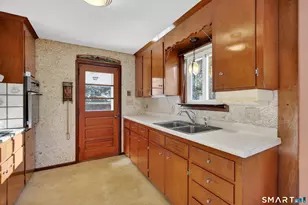 781 Hamilton Ave, Watertown, CT 06795 - Photo 13