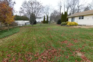 360 Narrow Ln, Orange, CT 06477 - Photo 9