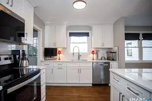 18 Richards Grove Rd, Waterford, CT 06375 - Photo 3