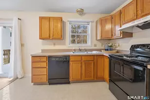 454 Maple Ave, Bristol, CT 06010 - Photo 11