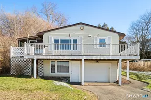 24 Lloyd Ave, New Fairfield, CT 06812 - Photo 3