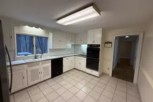 44 Pine Hill Rd, Avon, CT 06001 - Photo 5