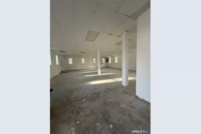 77 Hamilton Avenue, Norwich, CT 06360 - Photo 5