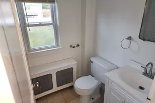 16 Dean St, Stamford, CT 06902 - Photo 11