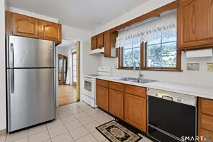 27 Glendale Cir, Stamford, CT 06906 - Photo 11