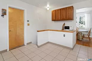 27 Glendale Cir, Stamford, CT 06906 - Photo 13